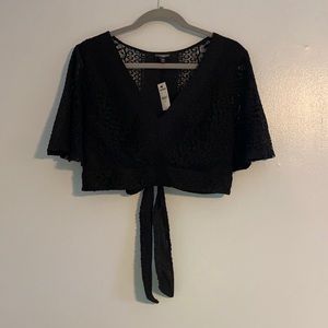 Express bell sleeve cropped tie back shirt